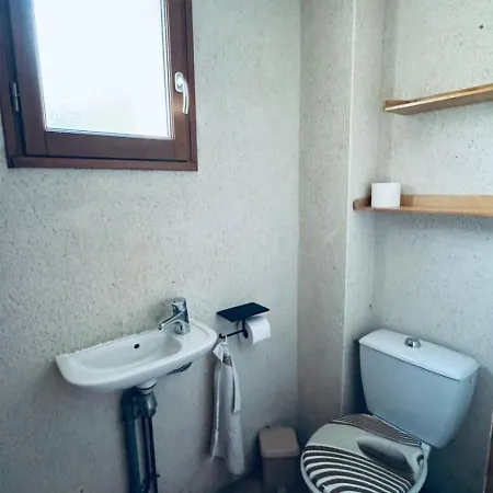 La Loge Nyaraló Corné